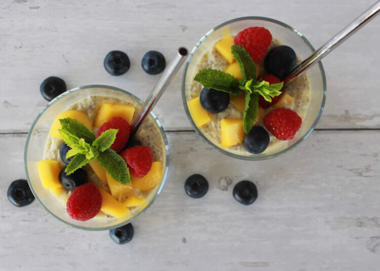 mango og chia grød