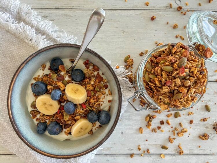 granola med rabarber