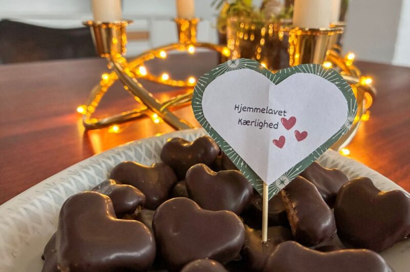 Marcipanhjerter med chokolade