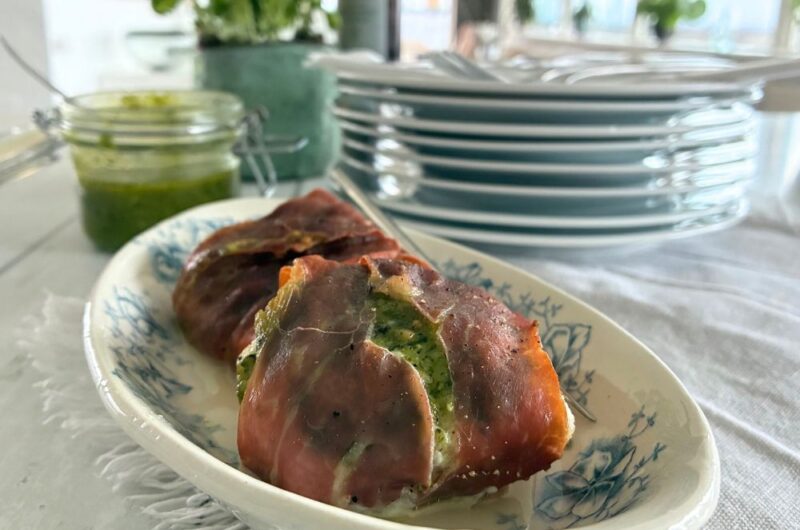 Torsk med pesto og lufttørret skinke